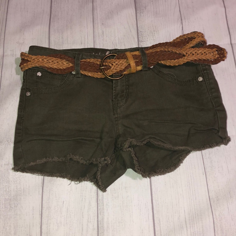 🌺Wallflower Shorts 13